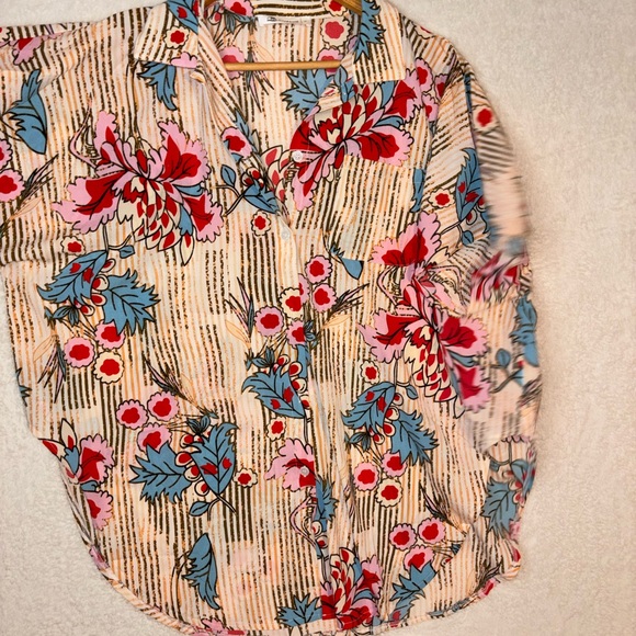 Cupshe floral striped button down tunic blouse used for swimsuit cover-up Size S - Picture 2 of 7